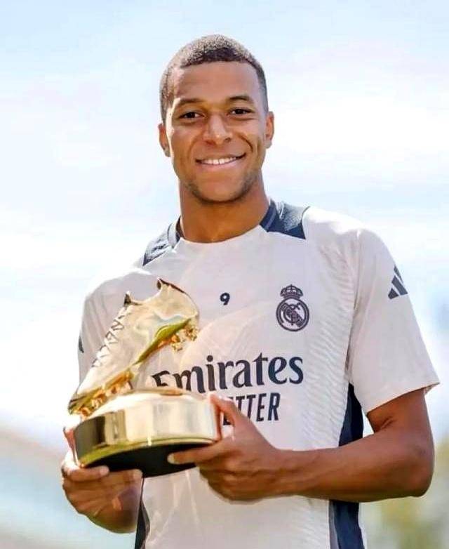 意甲-劳塔罗传射 国米3-1博洛尼亚